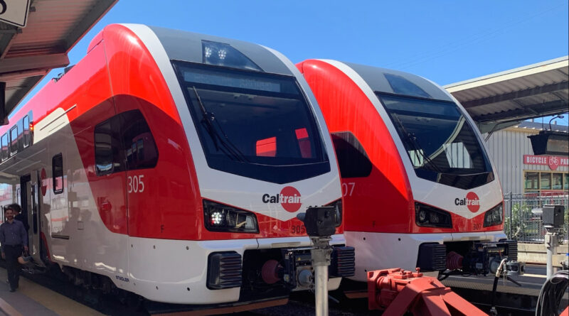 CalTrains electric train